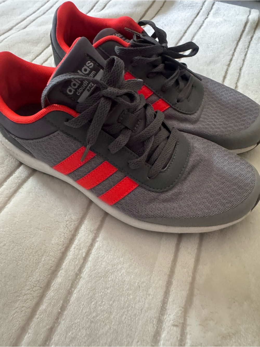 adidas Gray Sneakers with Red Stripes